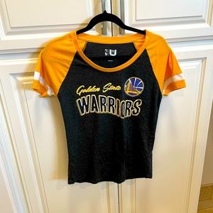NBA Warriors t-shirt